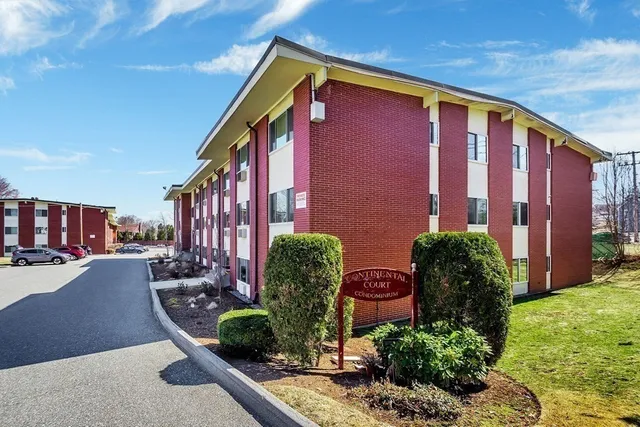 $299,900 | 74 Beach Street, Unit 3, Woburn, MA 01801