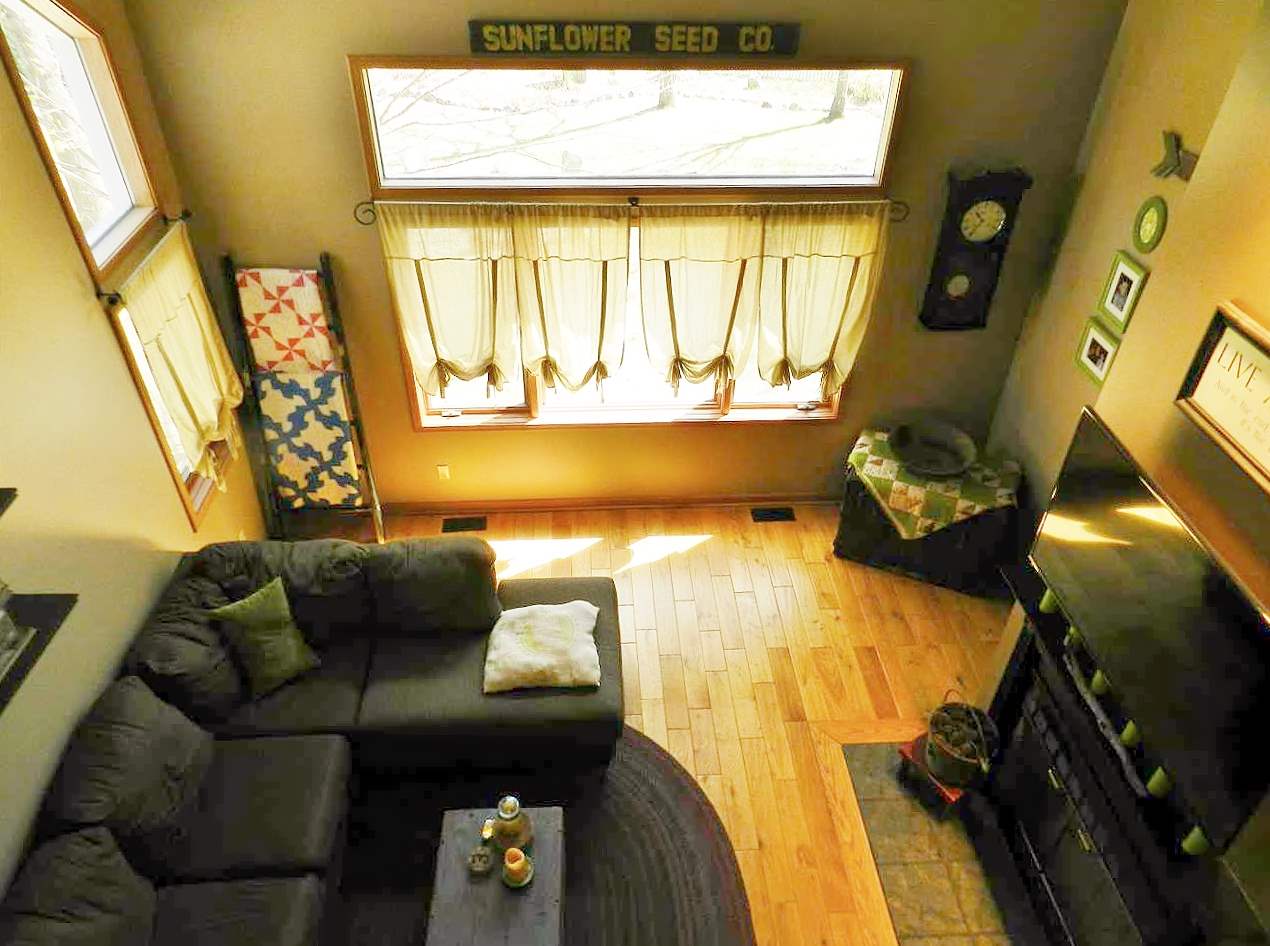 3700 Lone Lookout Road Traverse City, MI 49686 - Photo 10 of 77 1815719-9.JPG