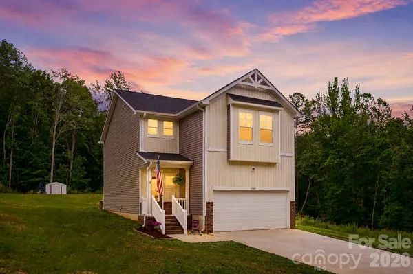$359,900 | 174 East Panther Creek Road, Troutman, NC 28166