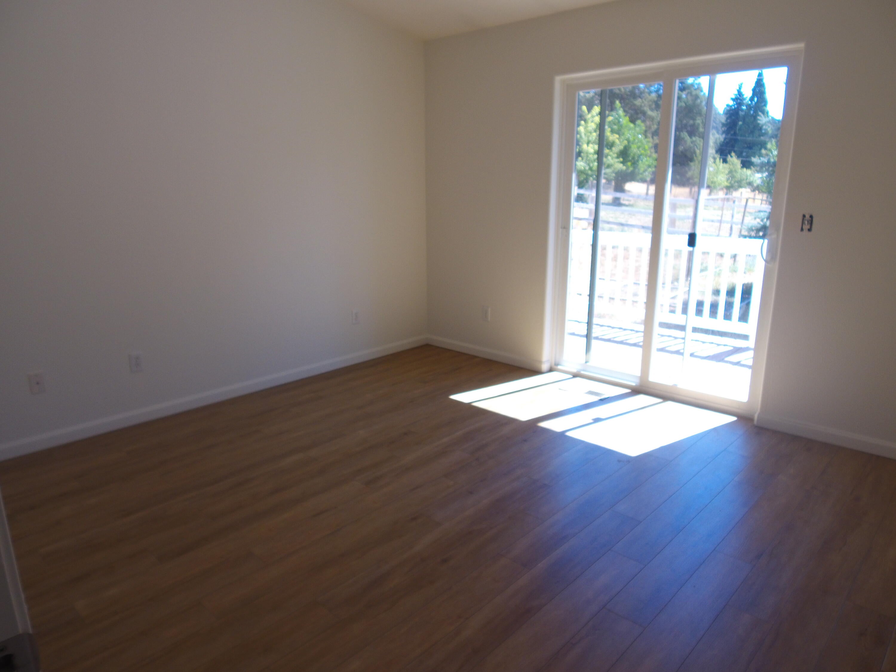 14923 Clover Creek Road Klamath Falls, OR 97601 - Photo 24 of 46 Primary bedroom