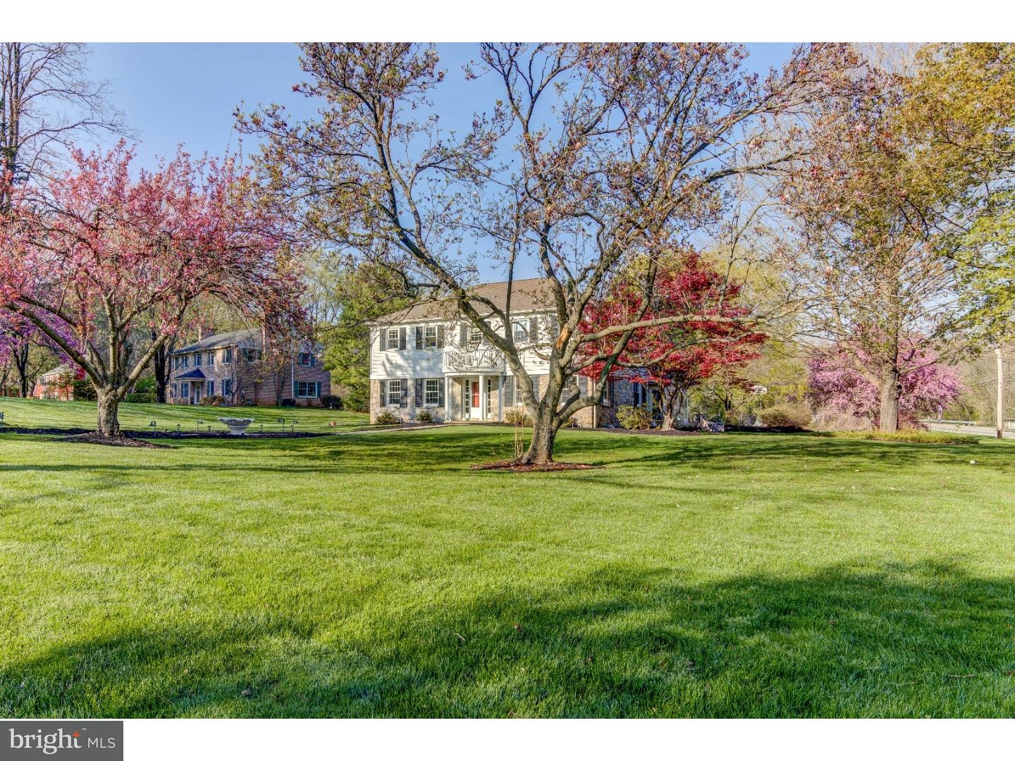 869 Hunt Road Newtown Square, PA 19073 - Photo 3 of 21 Exterior Back