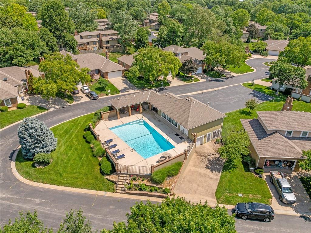 9736 Reeder Street Overland Park, KS 66214 - Photo 35 of 40