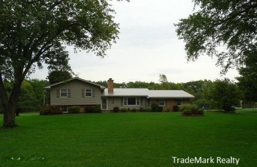 1756 Heath Road Hastings, MI 49058 - Photo 4 of 27 DSC00102