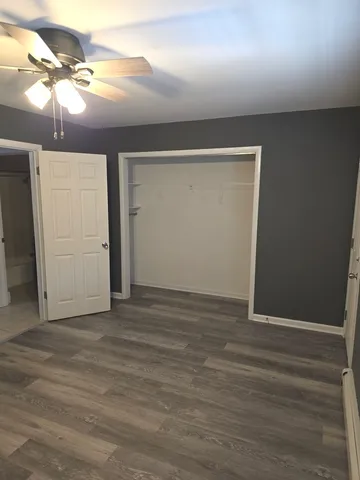 $145,000 | 1115 Holiday Lane, Unit 17, Des Plaines, IL 60016