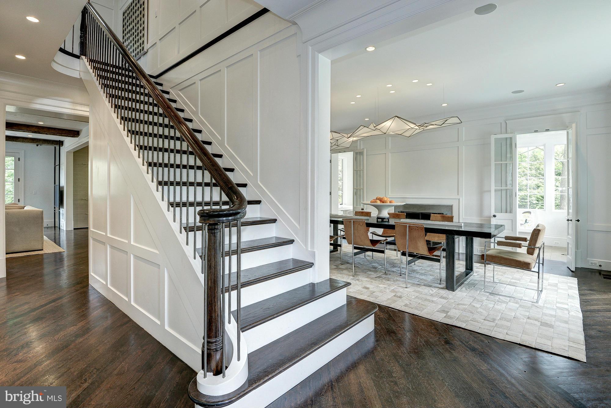 3420 36th Street Northwest Washington, DC 20016 - Photo 3 of 28 Entry foyer