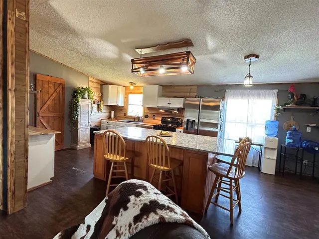 $749,000 | 358 County Road 4519, Wolfe City, TX 75496