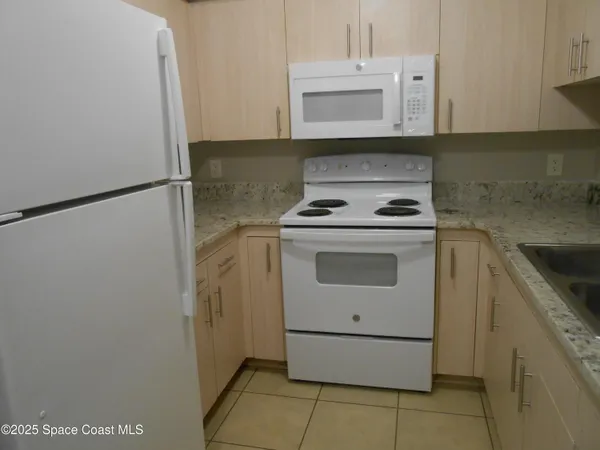 $1,100 | 359 Bay Avenue, Unit 4, Cocoa, FL 32922