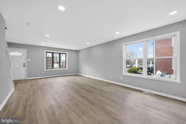 $299,900 | 129 Shisler Avenue, Aldan, PA 19018