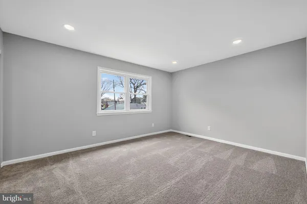 $299,900 | 129 Shisler Avenue, Aldan, PA 19018