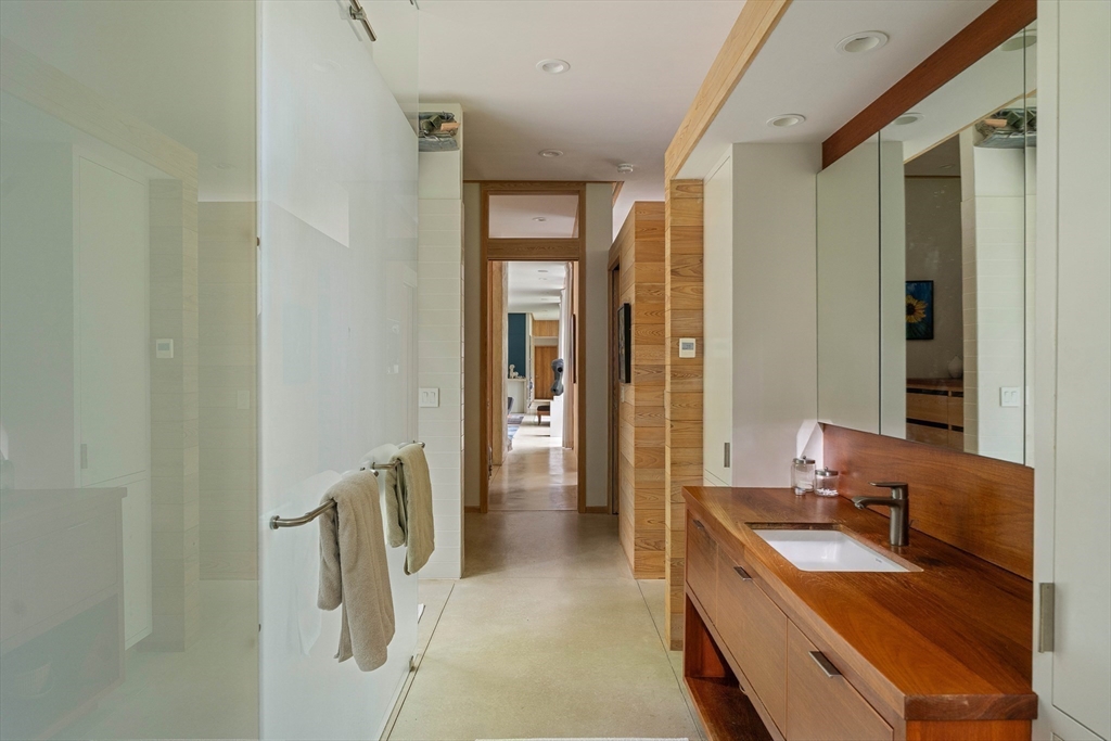 35 South Bowl Road Chilmark, MA 02535 - Photo 22 of 42