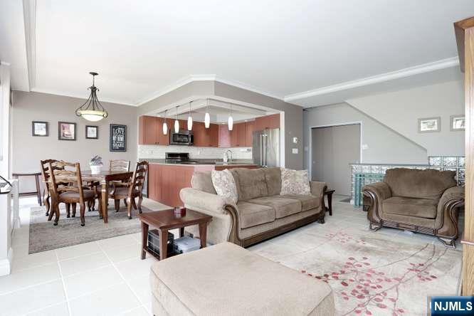 1 Horizon Road, Unit 619 Fort Lee, NJ 07024 - Photo 8 of 43