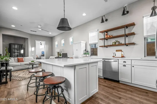 $1,900,000 | 22211 North 31st Street, Phoenix, AZ 85050