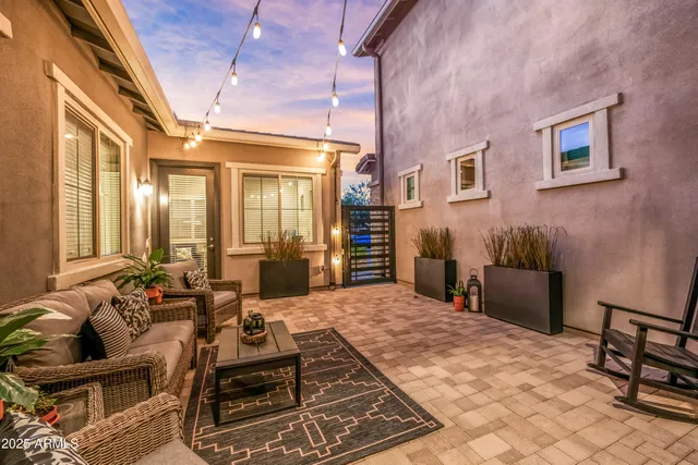 $1,900,000 | 22211 North 31st Street, Phoenix, AZ 85050