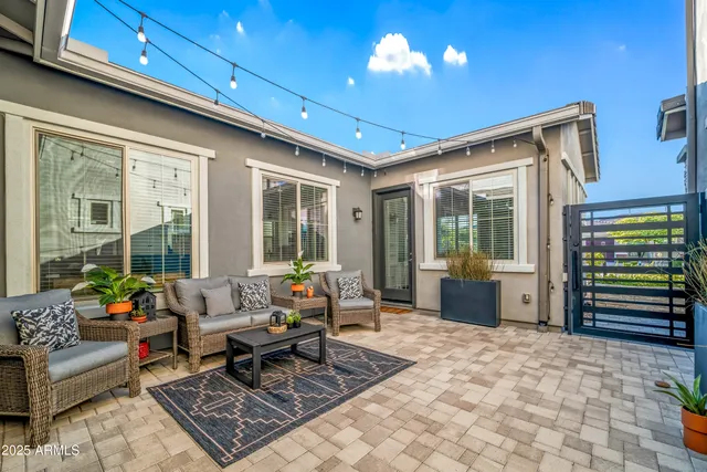 $1,900,000 | 22211 North 31st Street, Phoenix, AZ 85050