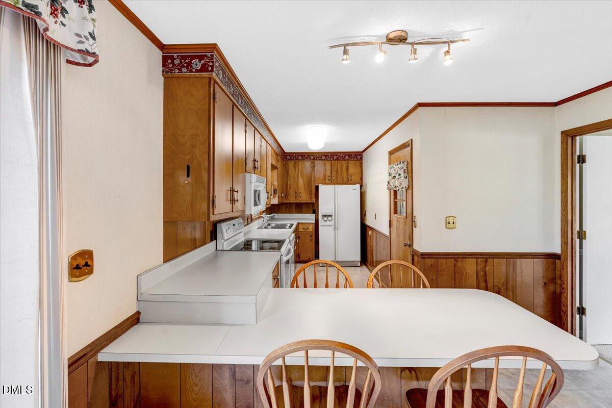 301 Brown Circle Rolesville, NC 27571 - Photo 7 of 31 Kitchen