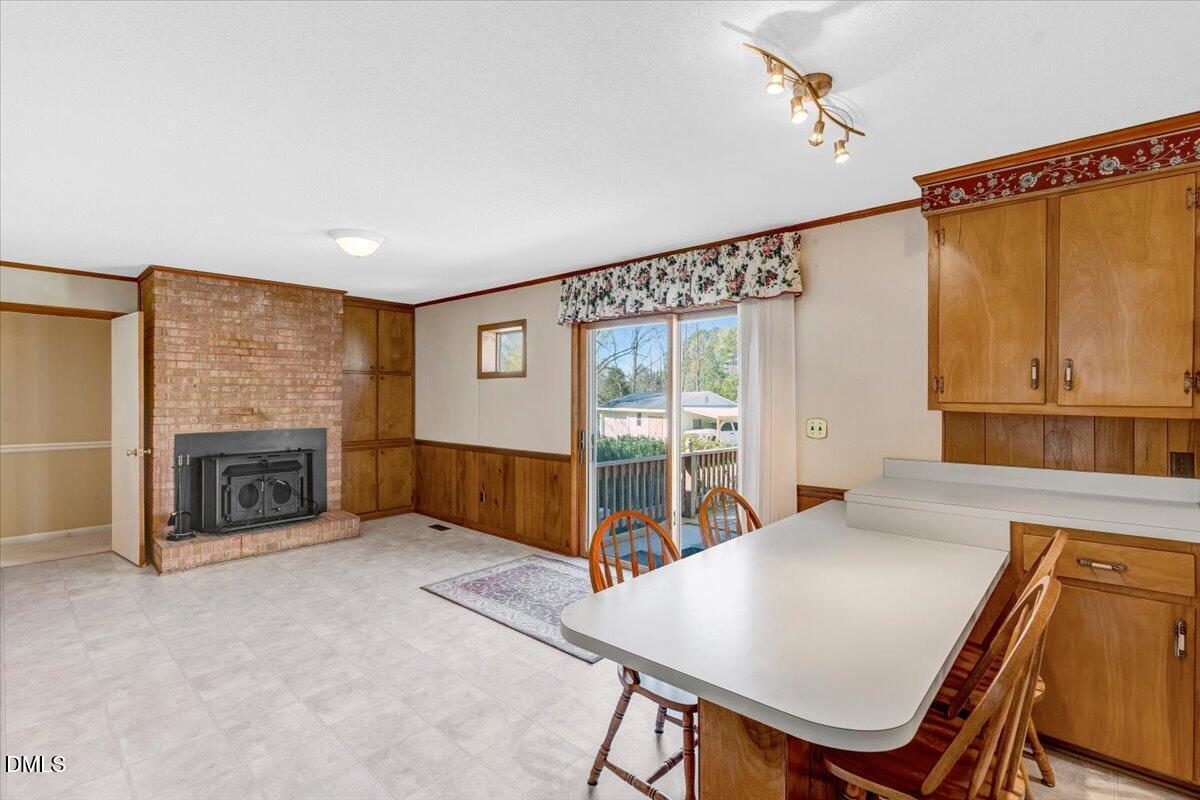 301 Brown Circle Rolesville, NC 27571 - Photo 8 of 31 Dining