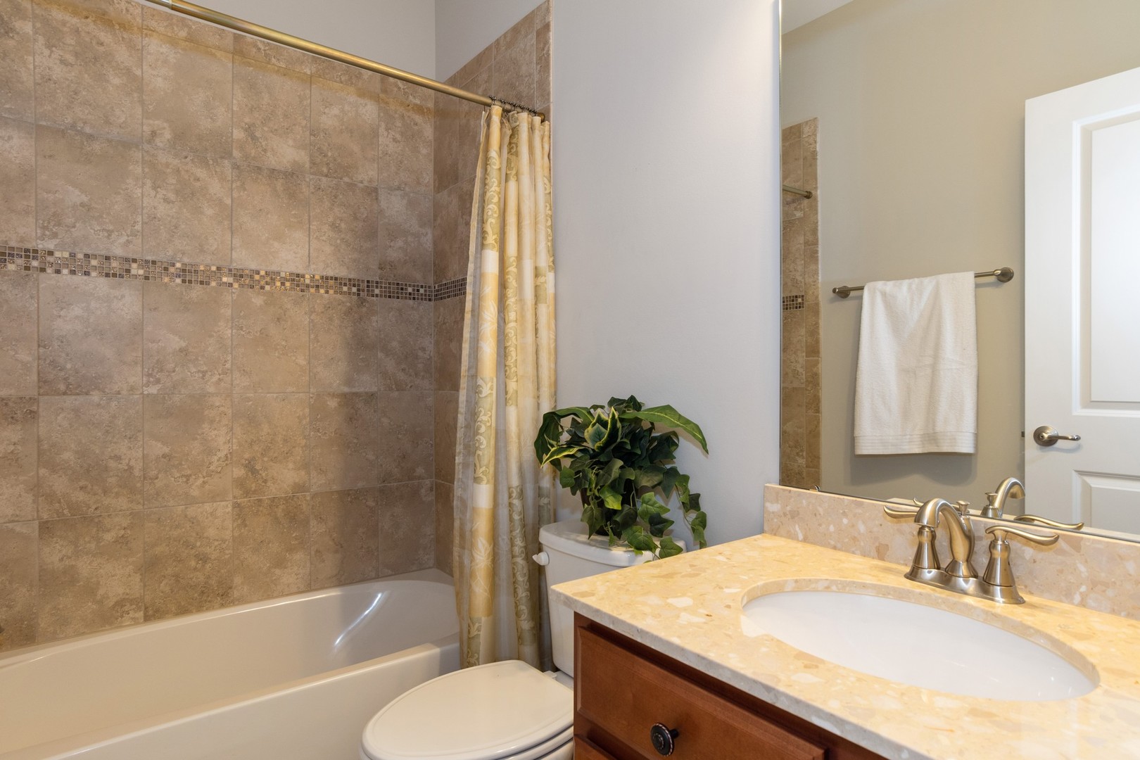 3802 Ridge Pointe Drive Geneva, IL 60134 - Photo 11 of 15
