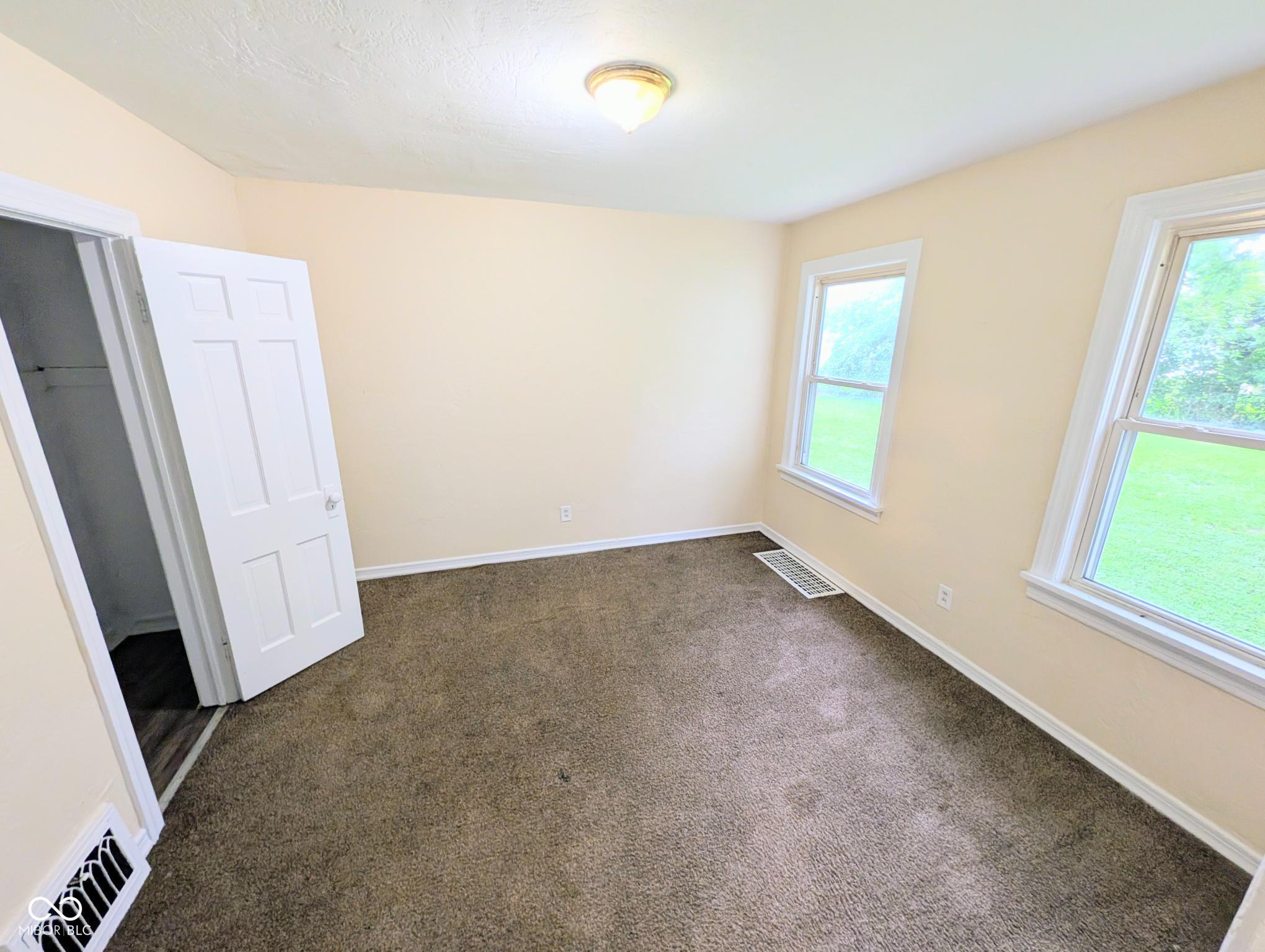 309 West 29th Street Anderson, IN 46016 - Photo 8 of 11