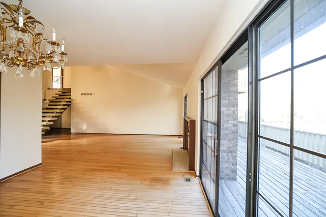 $374,900 | 7233 Creeks Bend Drive, West Bloomfield, MI 48322