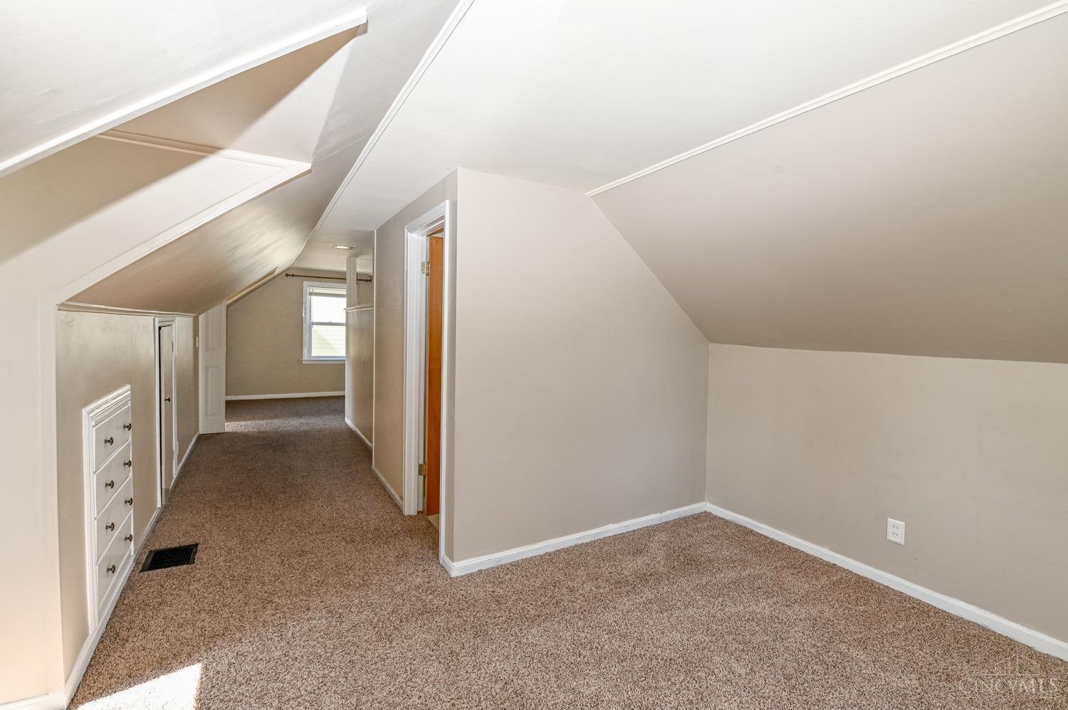 3276 Blue Rock Road Cincinnati, OH 45239 - Photo 31 of 39 Gallery Image 31
