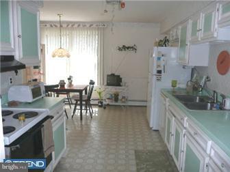669 Ivyland Road Warminster, PA 18974 - Photo 5 of 9 Kitchen