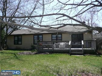 669 Ivyland Road Warminster, PA 18974 - Photo 7 of 9 Exterior Back