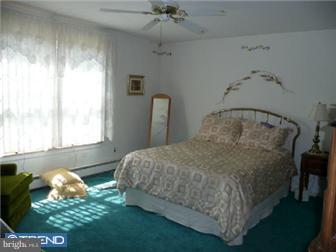 669 Ivyland Road Warminster, PA 18974 - Photo 9 of 9 Bedroom - Main