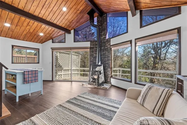 $279,000 | 26305 Jacqueline Road, Twin Peaks, CA 92391