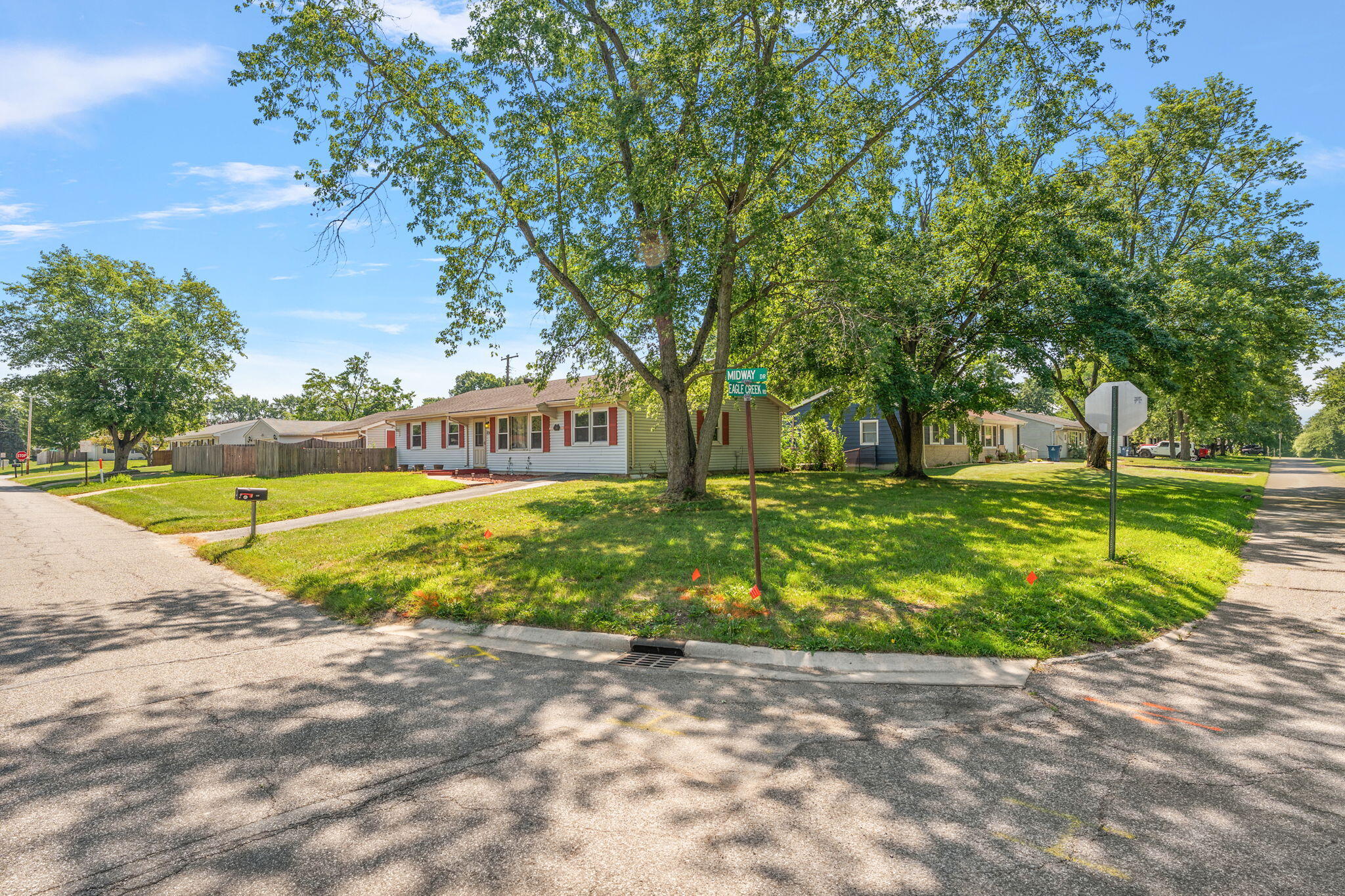 739 Eagle Creek Road Valparaiso, IN 46385 - Photo 23 of 23 a view of a volley ball court