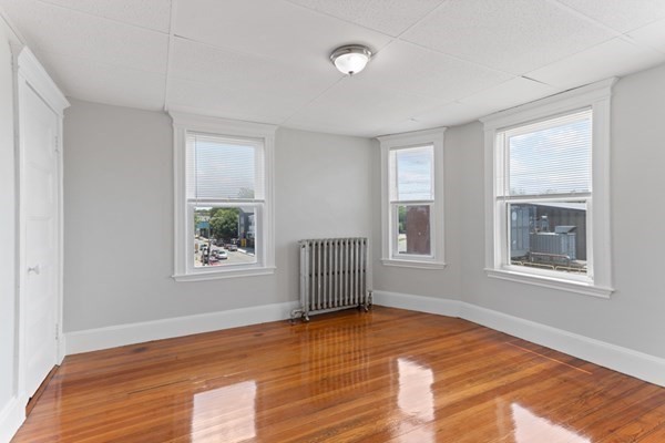 156 Talbot Avenue Boston, MA 02124 - Photo 3 of 28