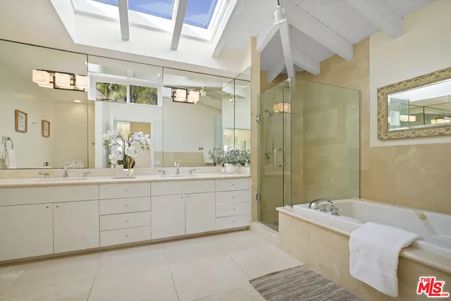 $10,925,000 | 26908 Malibu Cove Colony Drive, Malibu, CA 90265