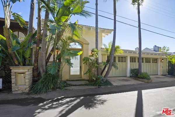 $10,925,000 | 26908 Malibu Cove Colony Drive, Malibu, CA 90265
