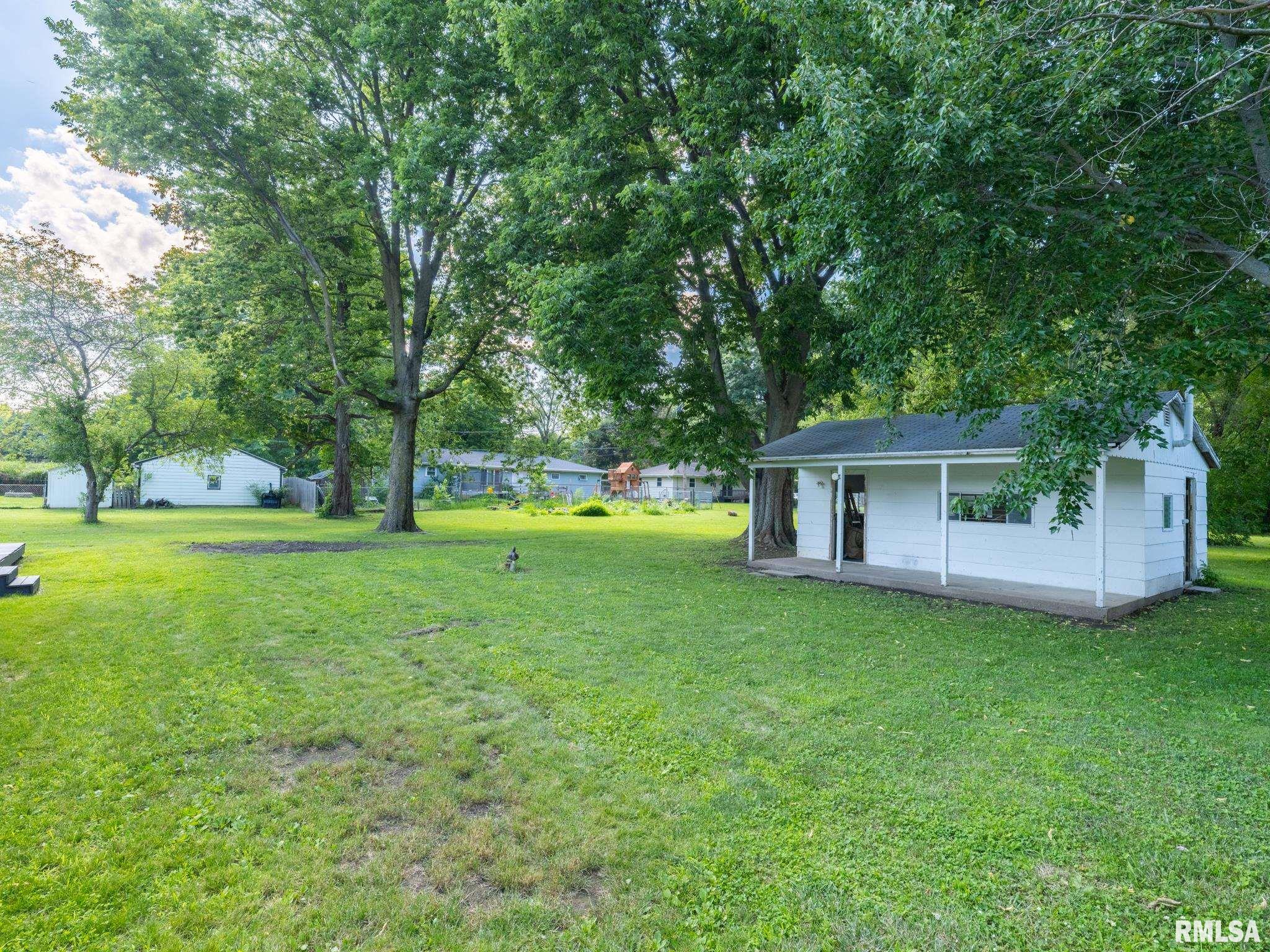 6635 West Wheeler Road Mapleton, IL 61547 - Photo 4 of 42