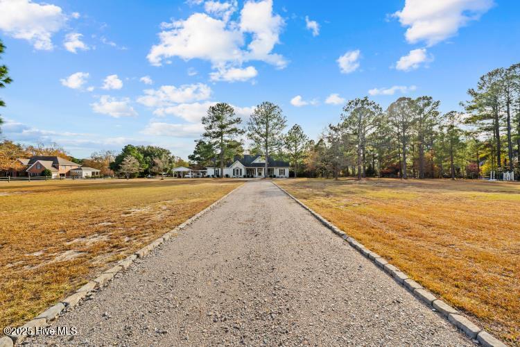 170 Lindenhurst Farm Road Aberdeen, NC 28315 - Photo 2 of 50 170 Lindenhurst Exterior 2