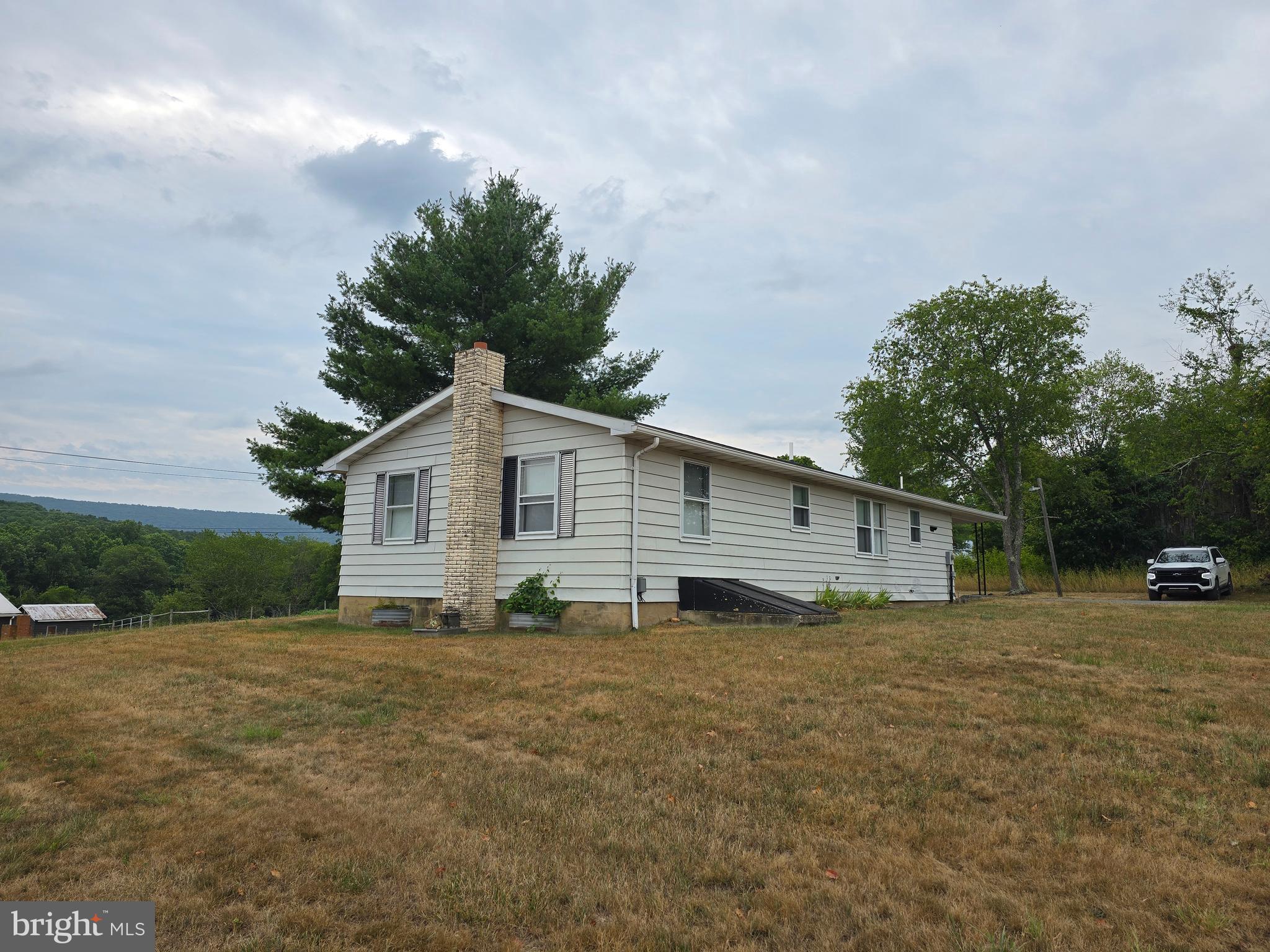 6752 Winchester Grade Road Berkeley Springs, WV 25411 - Photo 44 of 51 Side/Rear of home