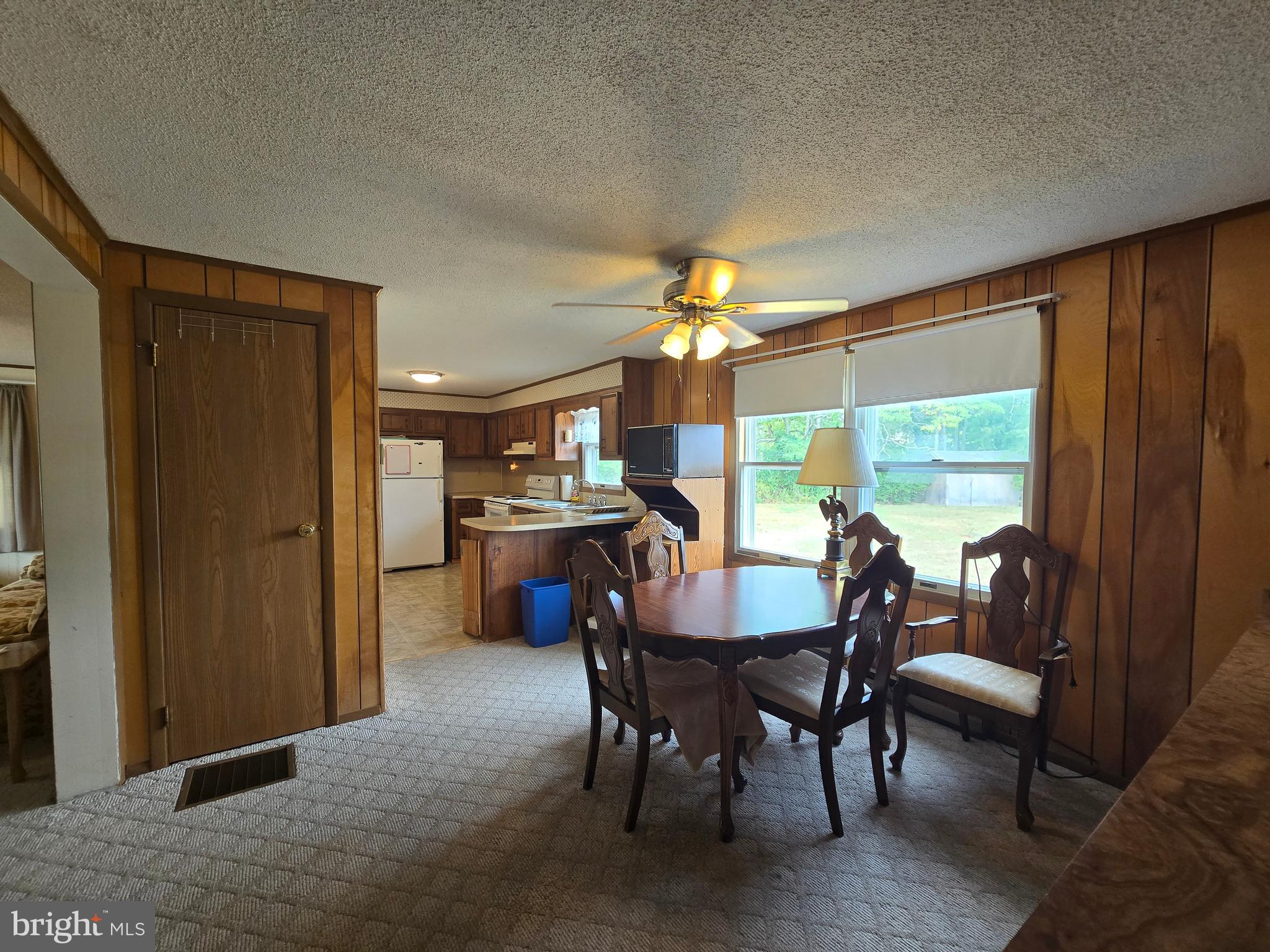 6752 Winchester Grade Road Berkeley Springs, WV 25411 - Photo 7 of 51 Dining Room - Pantry/Closet
