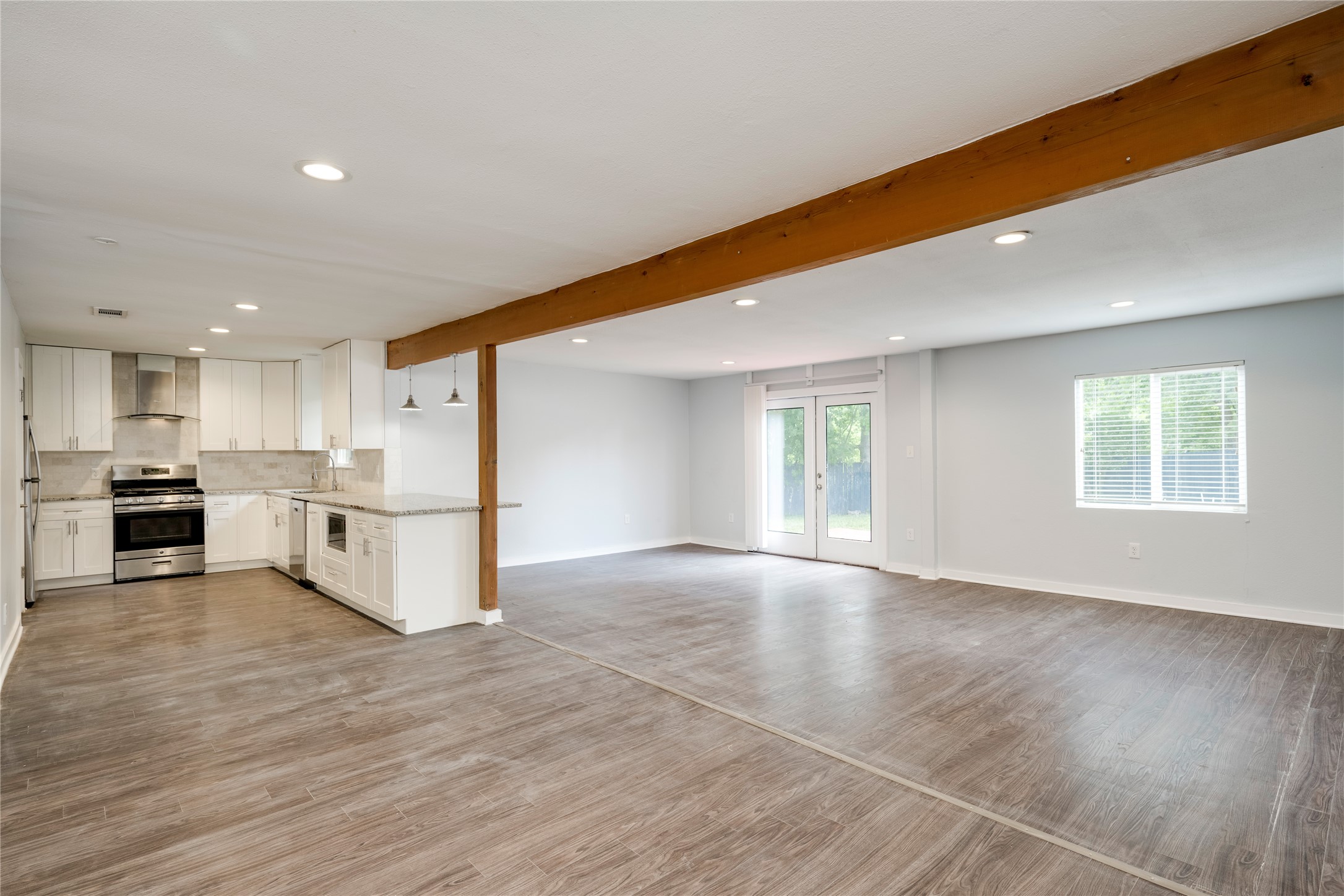 5402 Chevy Circle Austin, TX 78723 - Photo 6 of 29