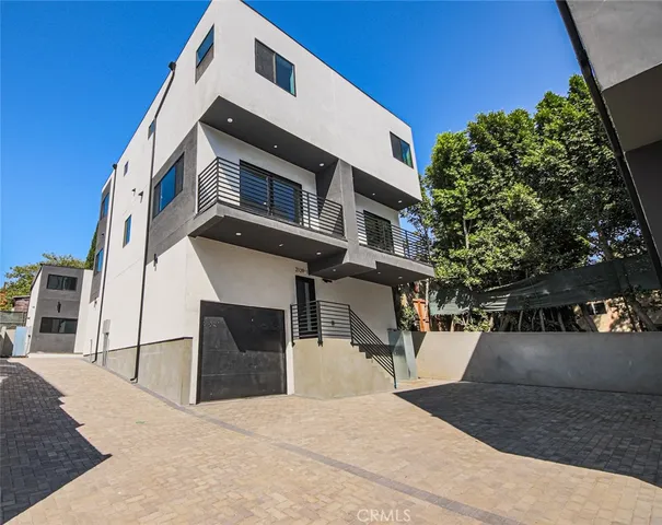 $4,867 | 2129 Aaron Street, Unit 1, Los Angeles, CA 90026