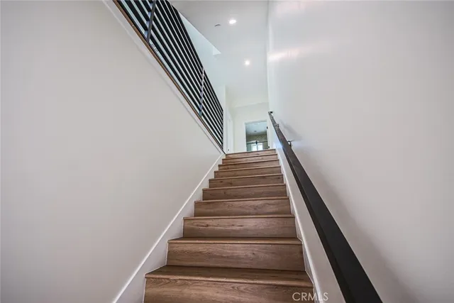 $4,867 | 2129 Aaron Street, Unit 1, Los Angeles, CA 90026