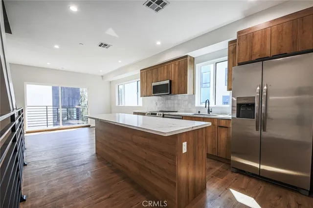 $4,867 | 2129 Aaron Street, Unit 1, Los Angeles, CA 90026