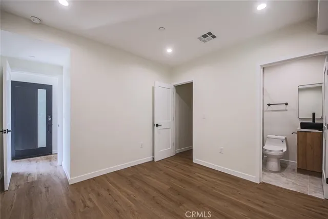 $4,867 | 2129 Aaron Street, Unit 1, Los Angeles, CA 90026