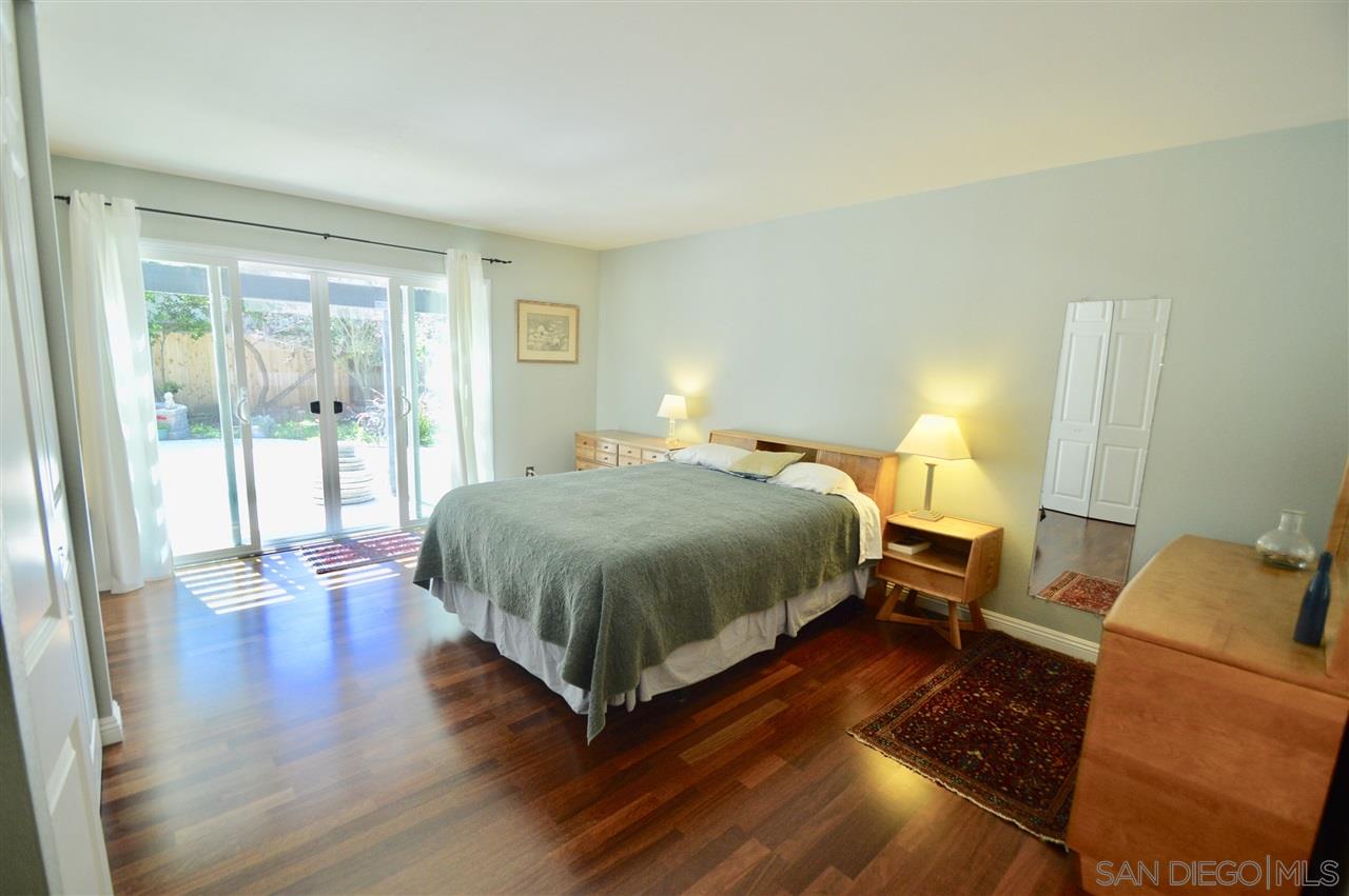 10831 Ironwood Road San Diego, CA 92131 - Photo 12 of 24