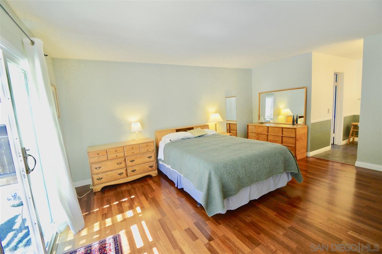 10831 Ironwood Road San Diego, CA 92131 - Photo 13 of 24