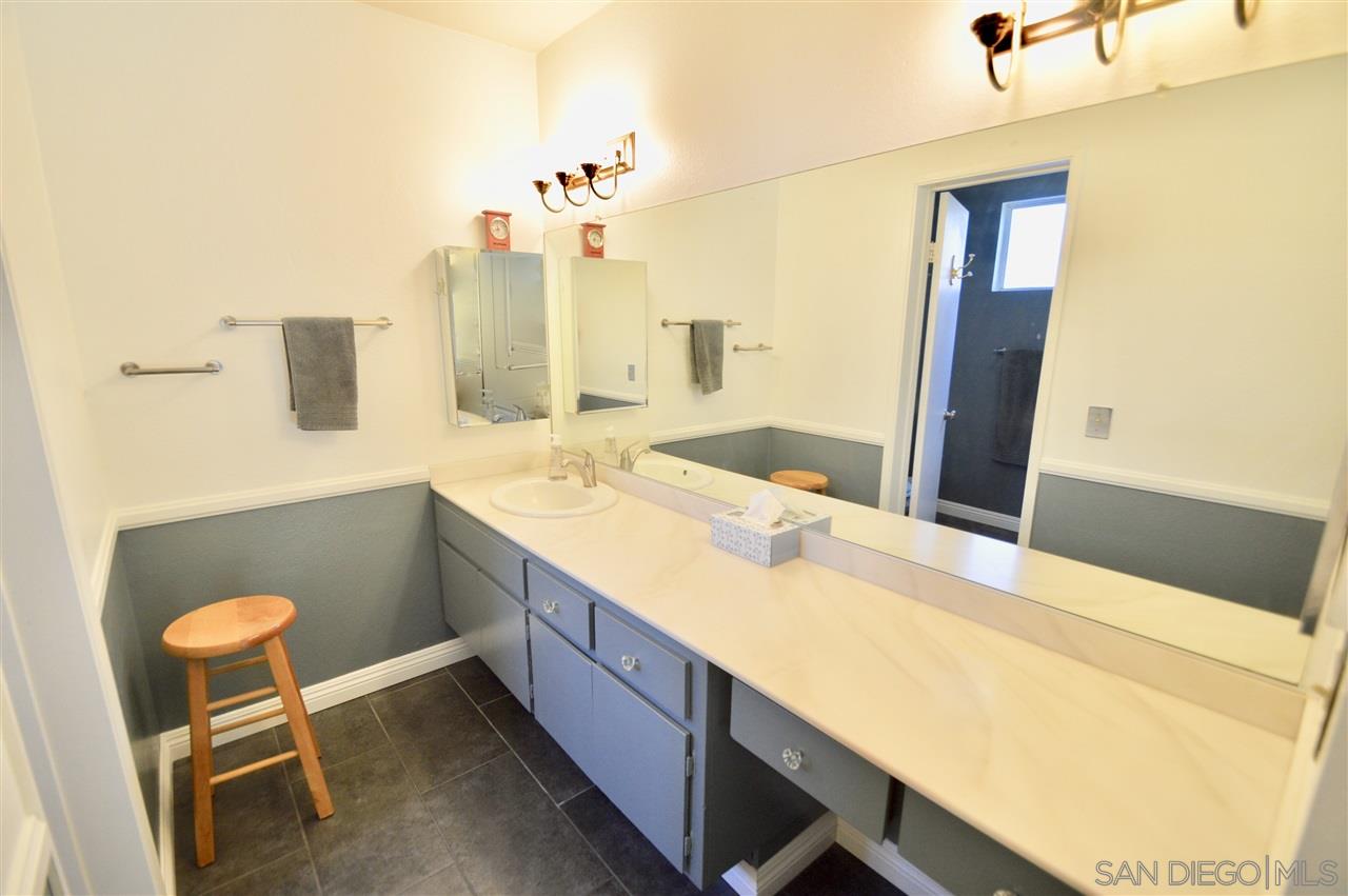 10831 Ironwood Road San Diego, CA 92131 - Photo 14 of 24