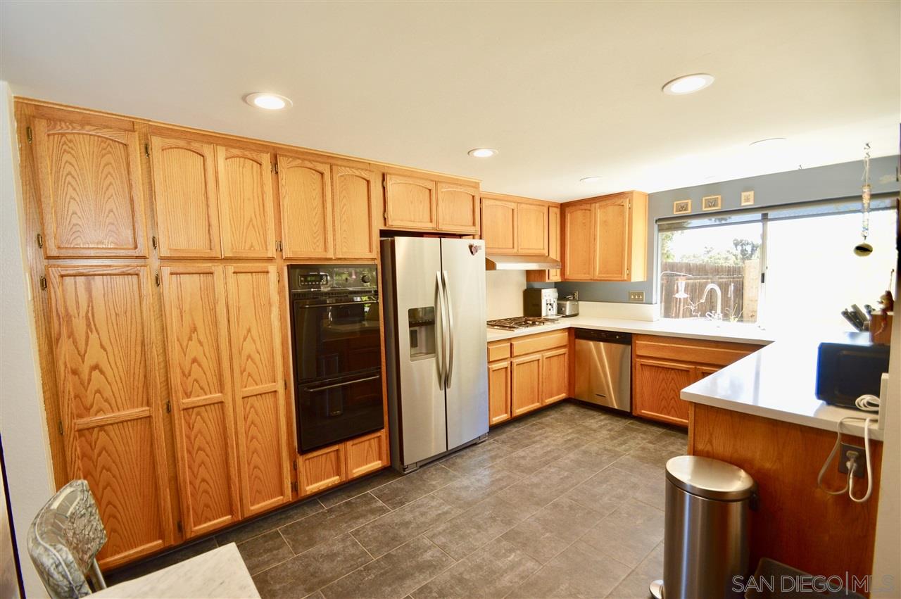 10831 Ironwood Road San Diego, CA 92131 - Photo 6 of 24