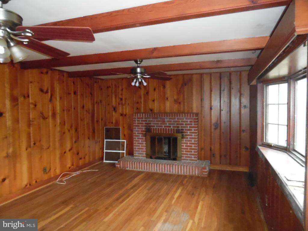 150 Frenchtown Road Elkton, MD 21921 - Photo 2 of 10 Family Room