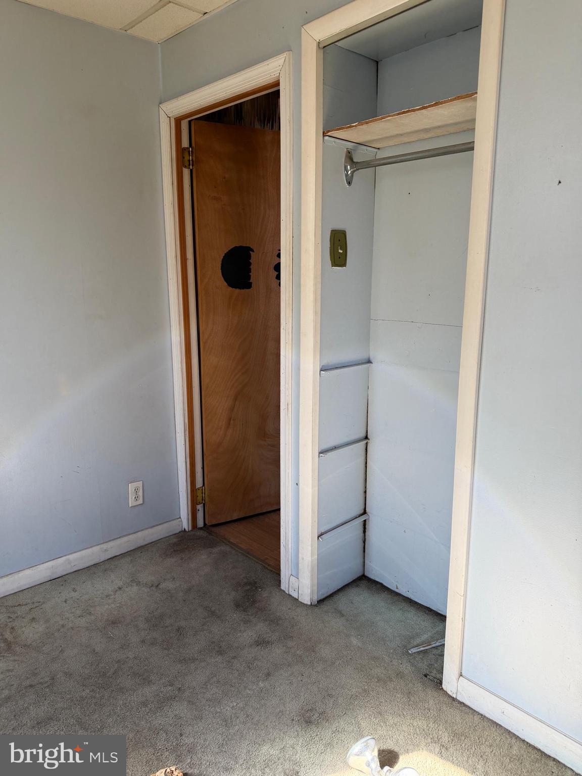 2373 Duncan Street Philadelphia, PA 19124 - Photo 12 of 15 an empty room with closet