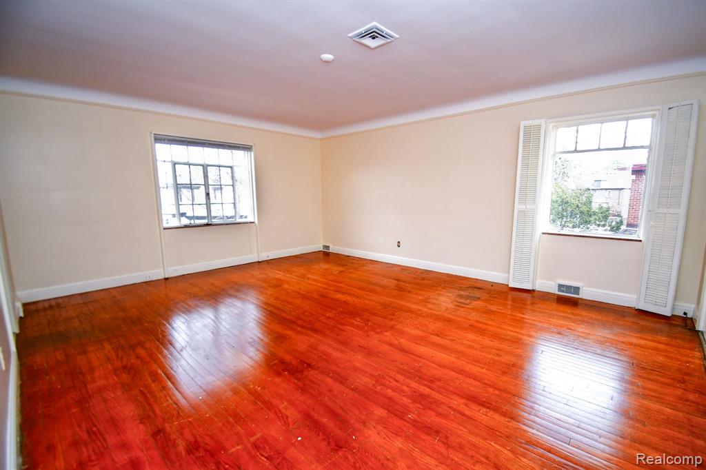 3545 Sherbourne Road Detroit, MI 48221 - Photo 19 of 36