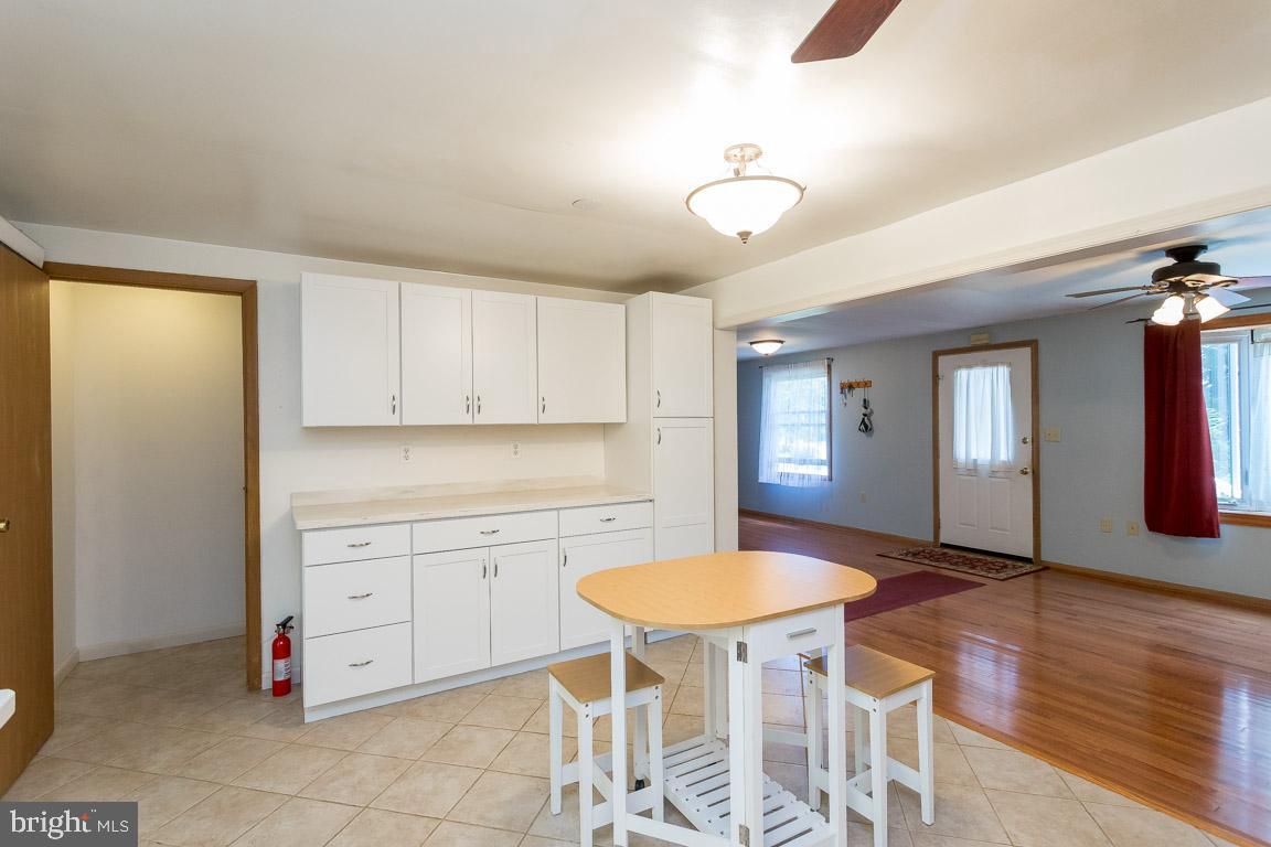 262 Peninsula Farm Road Arnold, MD 21012 - Photo 13 of 47 Kitchen