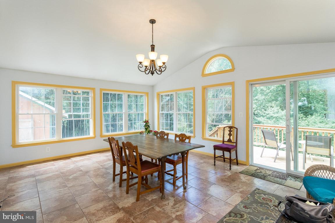 262 Peninsula Farm Road Arnold, MD 21012 - Photo 17 of 47 All Seasons room